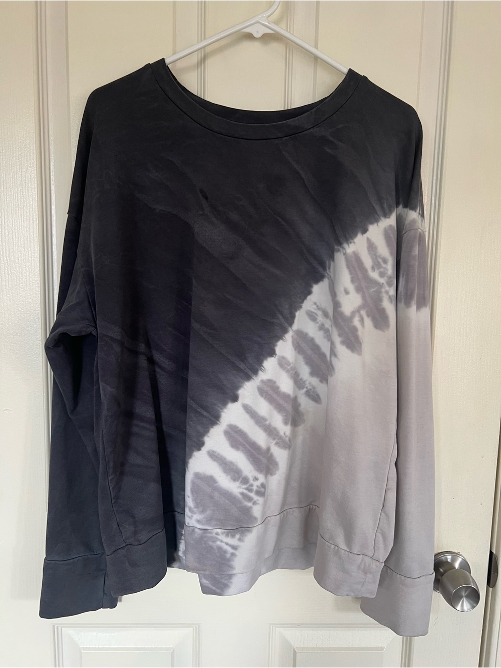 OFFLINE by Aerie Large Black Gray Tie Dye Oversized Sweatshirt Top